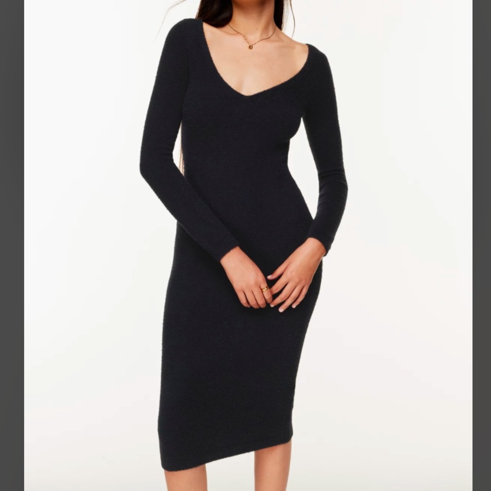 Wilfred Free Hush Knit black Soft V Neck Dress